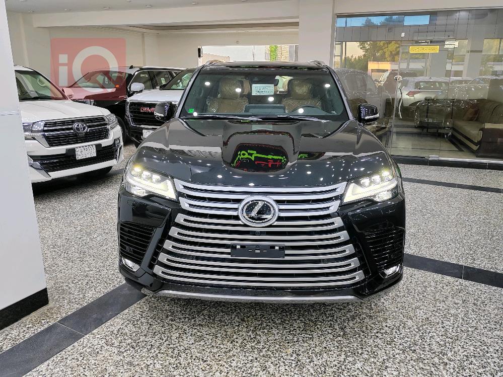 Lexus LX